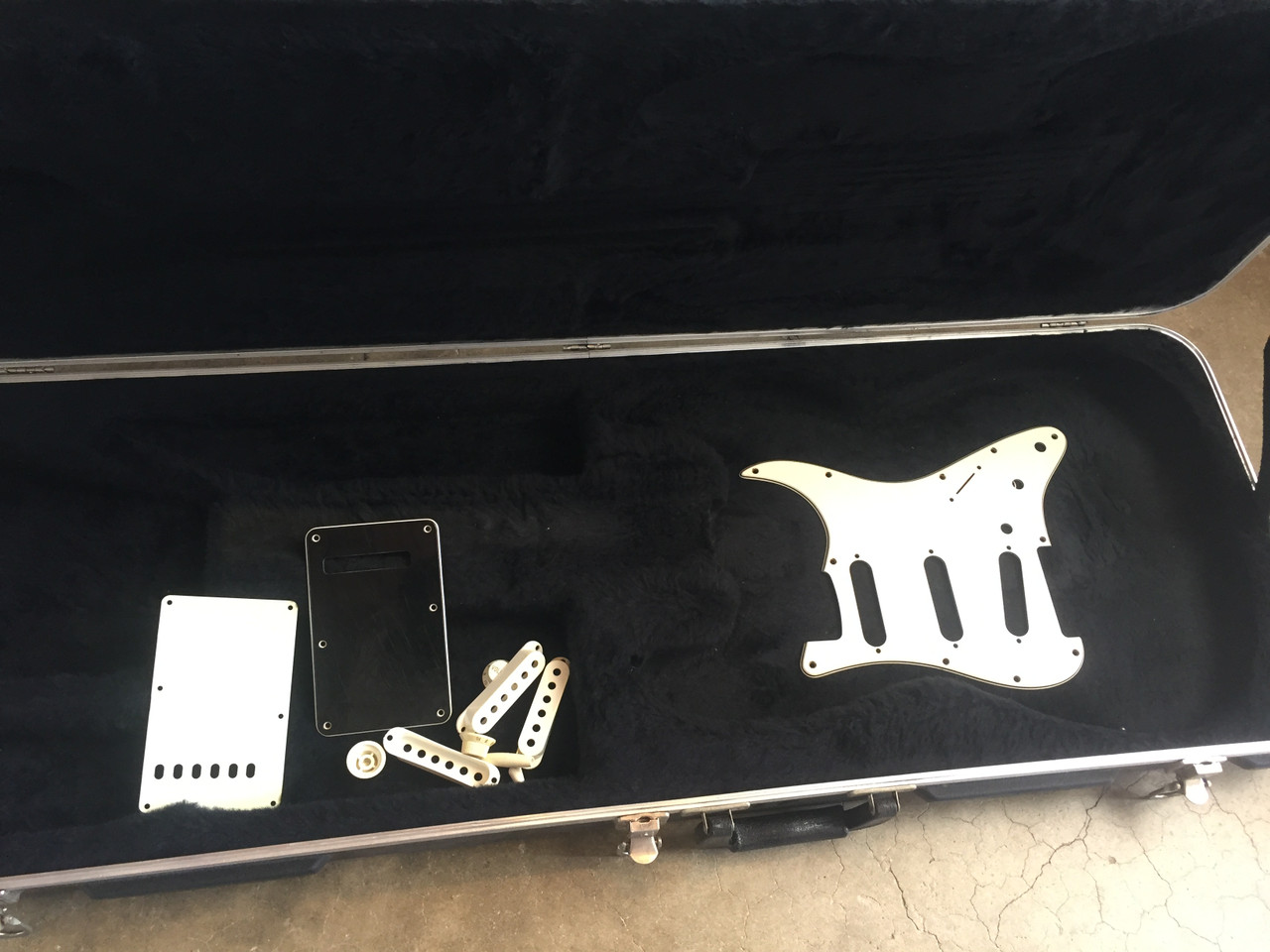 Fender AMERICAN STANDARD STRATOCASTER 1995 "Matching Headstock" w/Streamline pickguard etc. SOLD